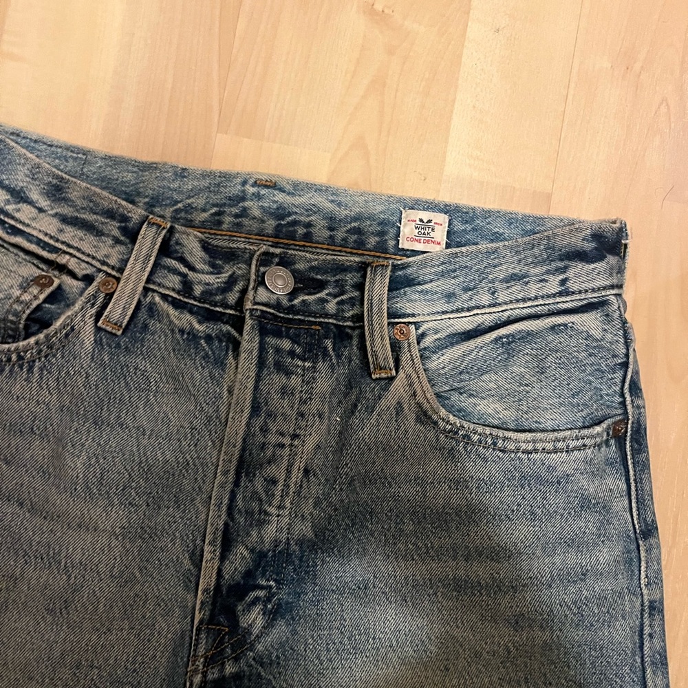 Levi’s White Oak 501 Blue Jeans - Picture 3 of 10